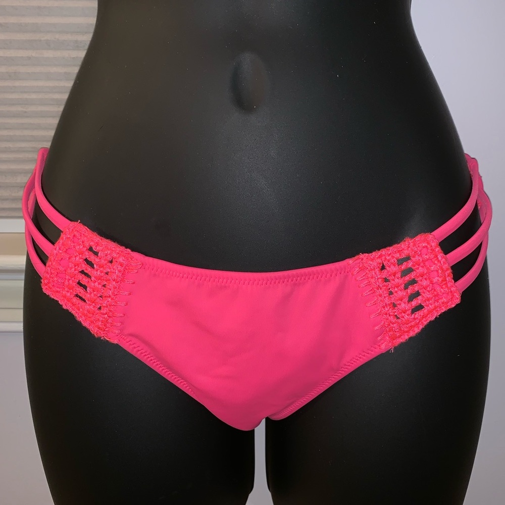 Victoria’s Secret Pink bikini bottoms